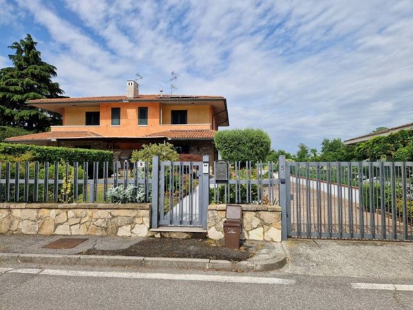 casa indipendente in vendita a Calcinato in zona Ponte San Marco