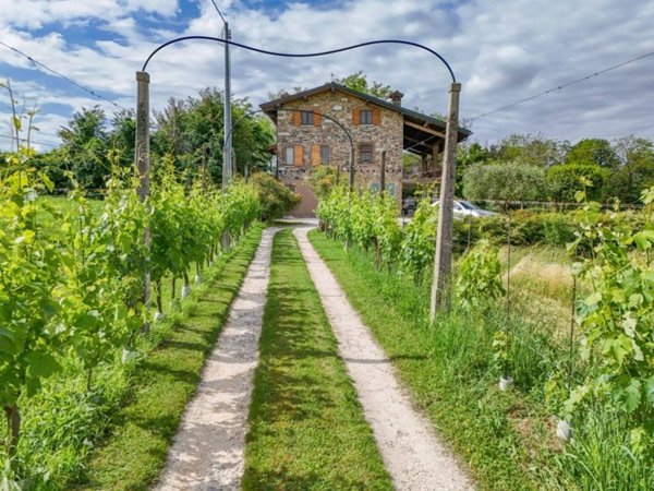 casa indipendente in vendita a Calcinato
