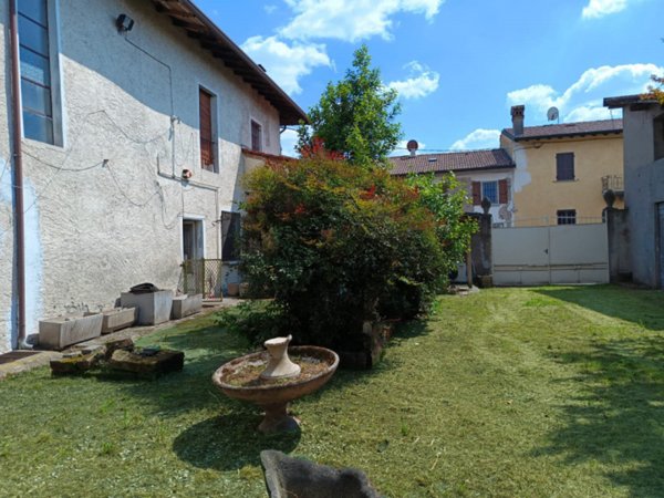 casa indipendente in vendita a Calcinato in zona Calcinatello