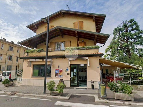 negozio in vendita a Calcinato