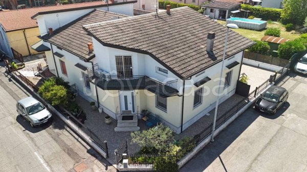 casa indipendente in vendita a Calcinato
