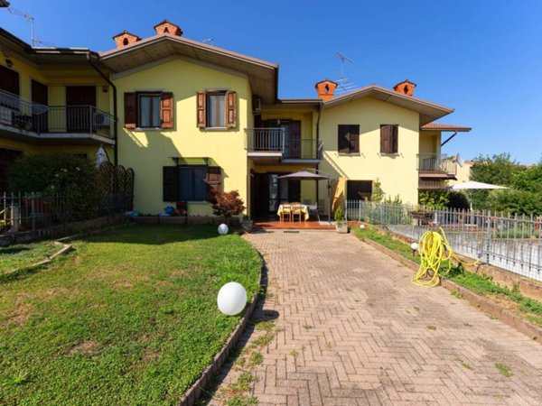 casa indipendente in vendita a Calcinato