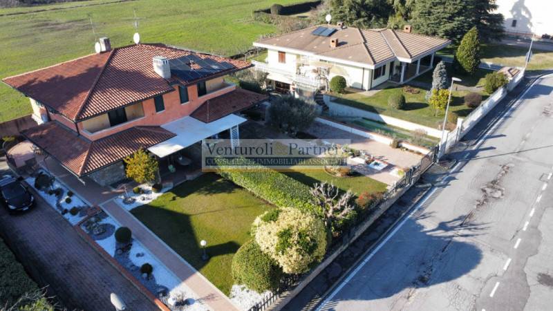 casa indipendente in vendita a Calcinato