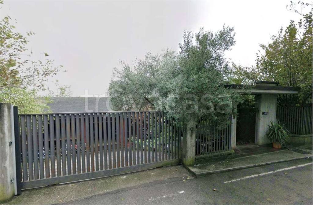 casa indipendente in vendita a Calcinato