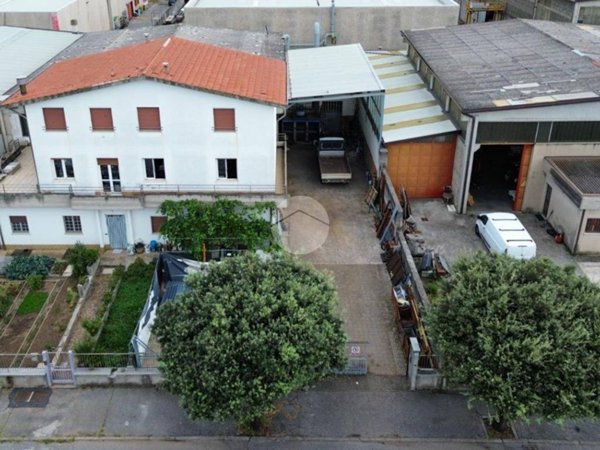appartamento in vendita a Calcinato in zona Calcinatello