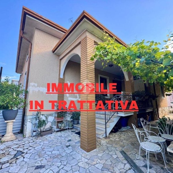 casa indipendente in vendita a Calcinato