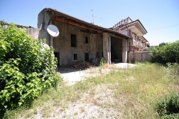casa indipendente in vendita a Calcinato