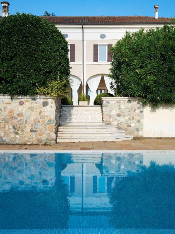 negozio in vendita a Calcinato