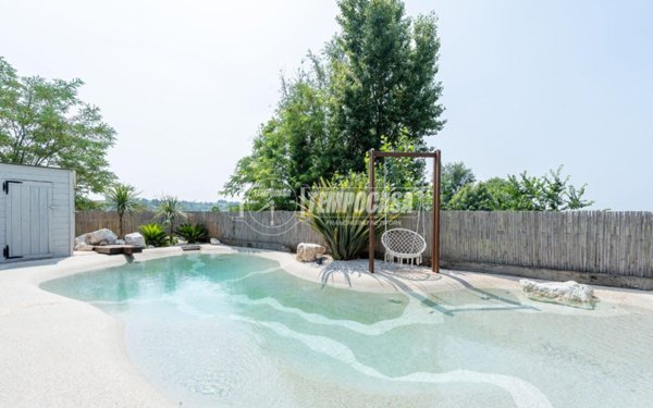 casa indipendente in vendita a Calcinato