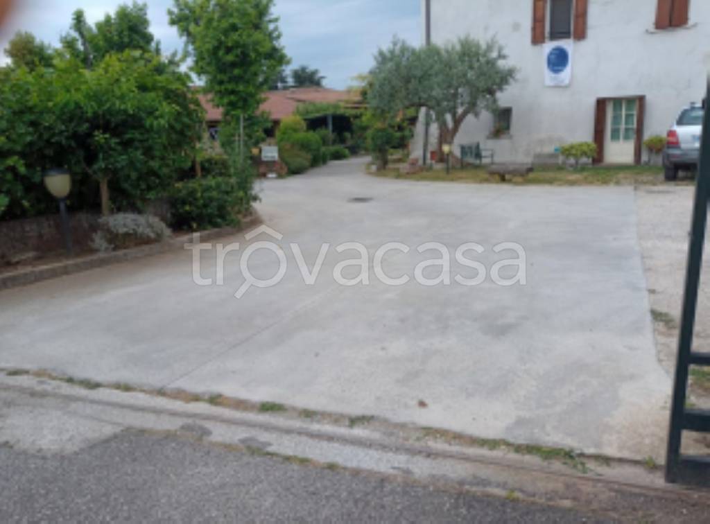 negozio in vendita a Calcinato