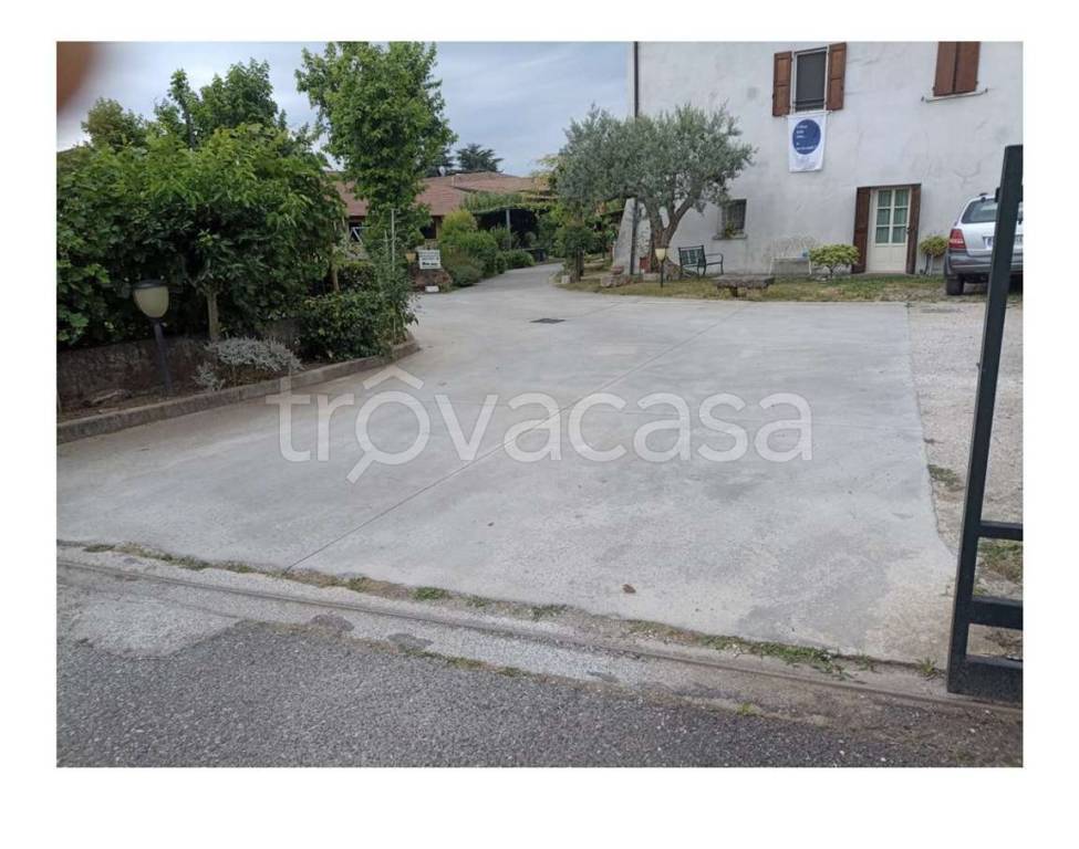 locale commerciale in vendita a Calcinato