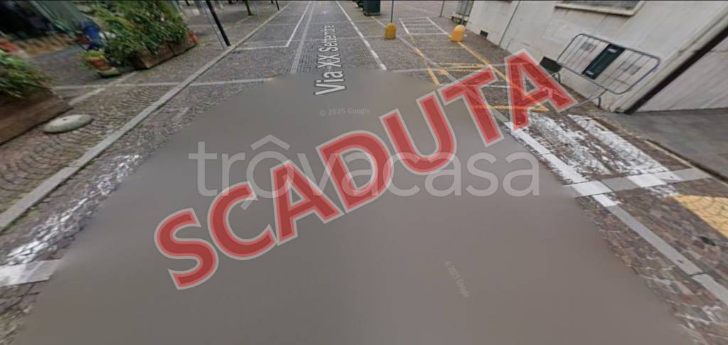 locale commerciale in vendita a Calcinato