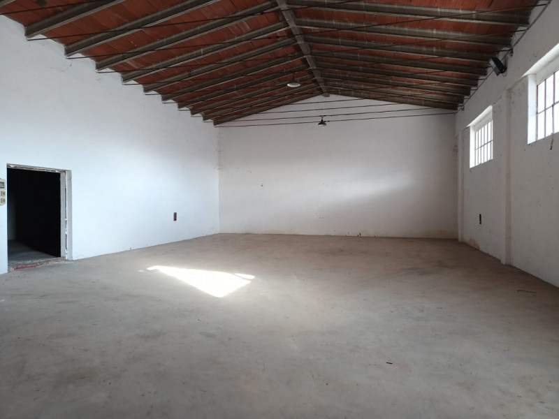 locale di sgombero in vendita a Calcinato in zona Ponte San Marco