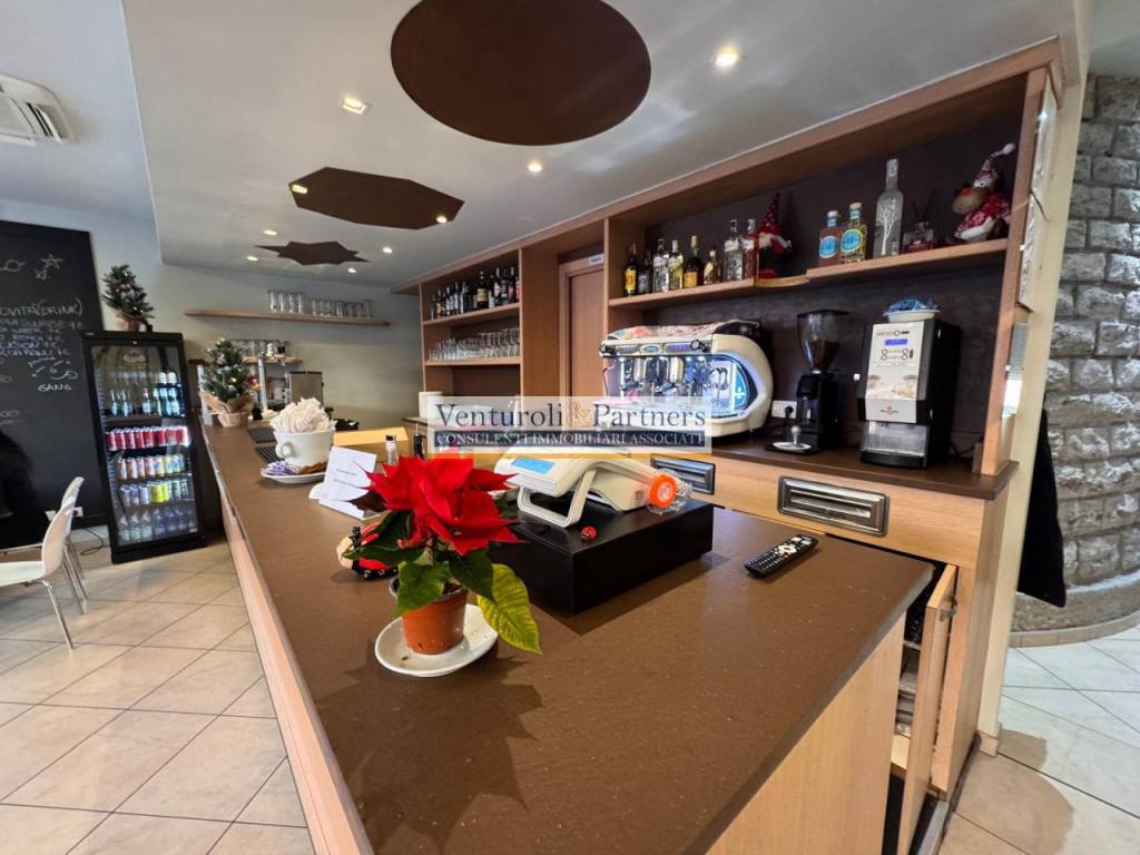 negozio in vendita a Calcinato