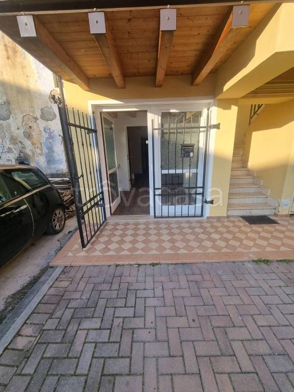 appartamento in vendita a Calcinato in zona Calcinatello