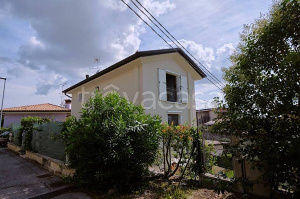 casa indipendente in vendita a Calcinato