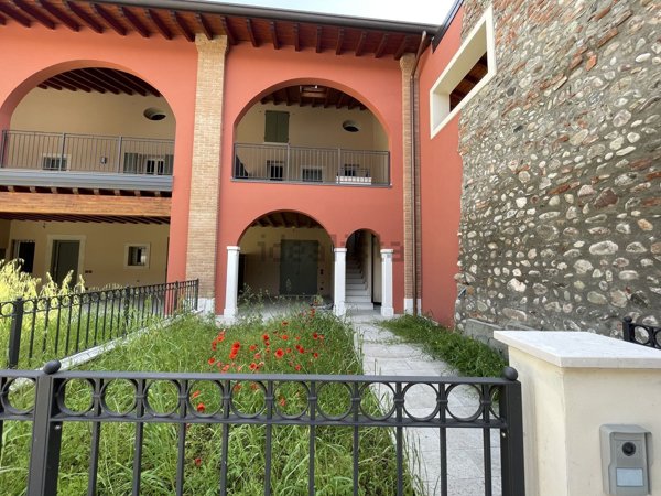 casa indipendente in vendita a Calcinato