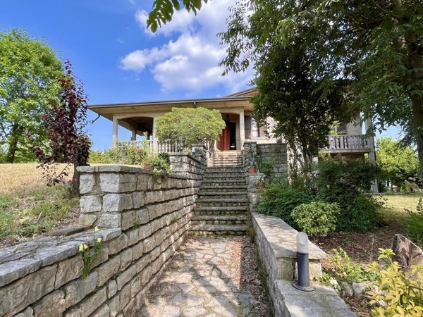 casa indipendente in vendita a Calcinato