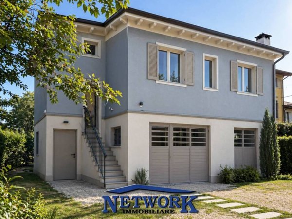 casa indipendente in vendita a Calcinato
