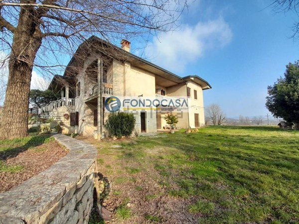 casa indipendente in vendita a Calcinato
