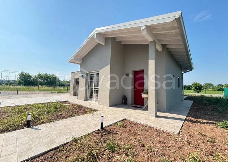 casa indipendente in vendita a Calcinato in zona Calcinatello