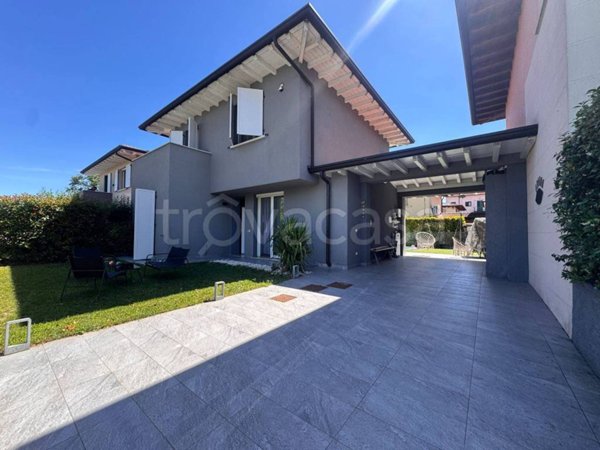 casa indipendente in vendita a Calcinato