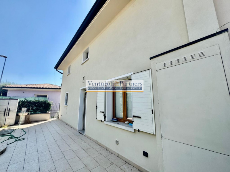 casa indipendente in vendita a Calcinato