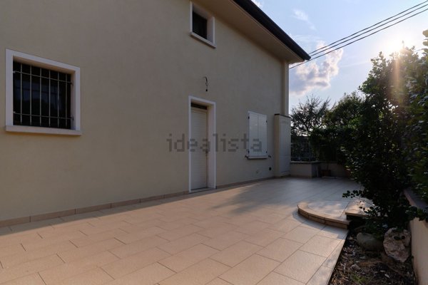 casa indipendente in vendita a Calcinato