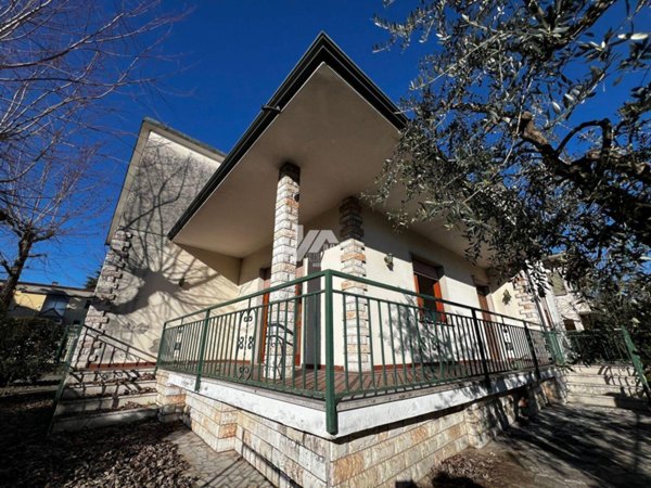 casa indipendente in vendita a Calcinato