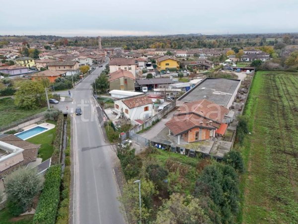 casa indipendente in vendita a Calcinato in zona Calcinatello