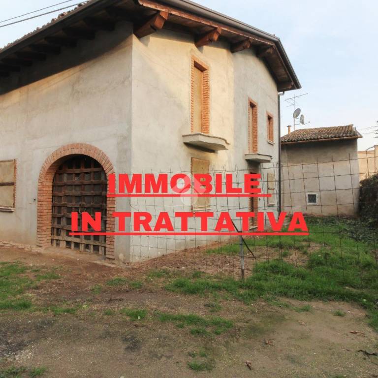 casa indipendente in vendita a Calcinato