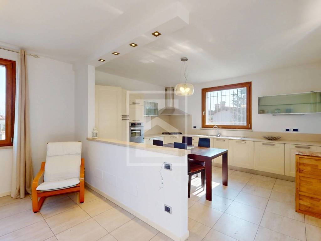 casa indipendente in vendita a Calcinato