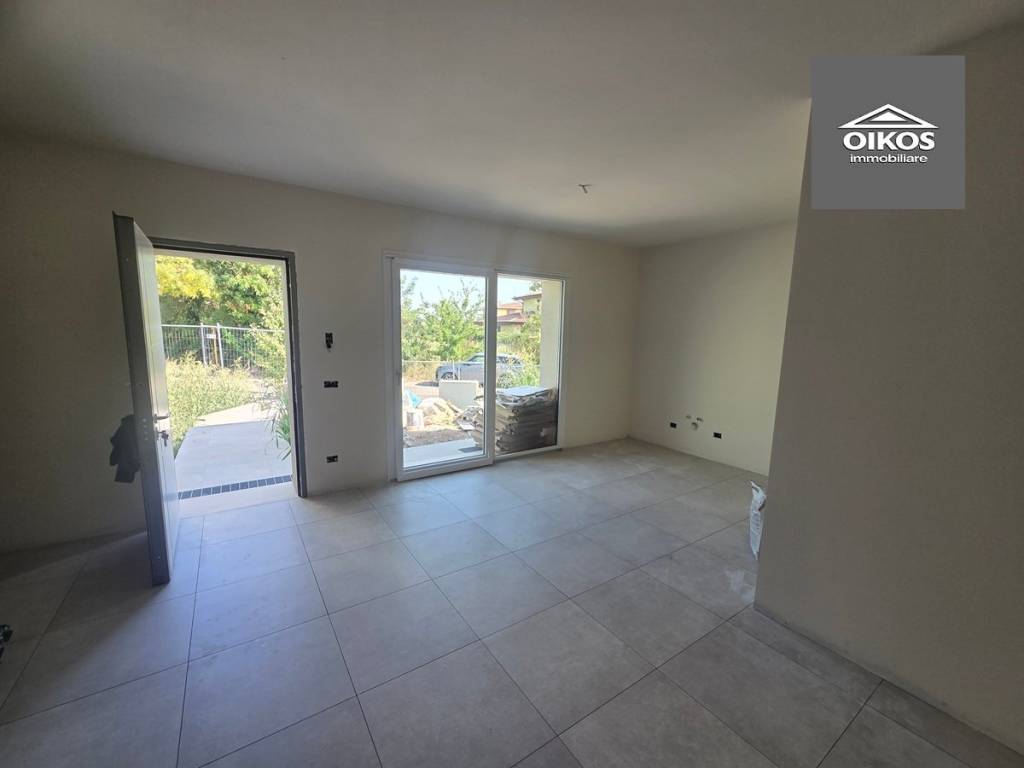 casa indipendente in vendita a Calcinato in zona Calcinatello