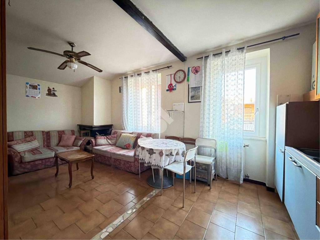 appartamento in vendita a Calcinato in zona Calcinatello