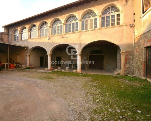 casa indipendente in vendita a Calvagese della Riviera in zona Carzago