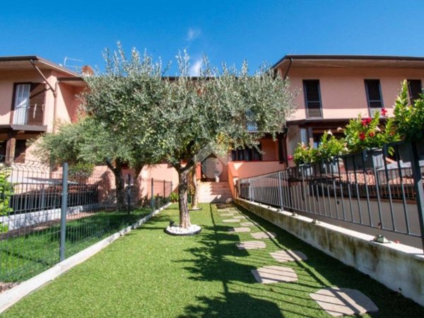 casa indipendente in vendita a Calvagese della Riviera