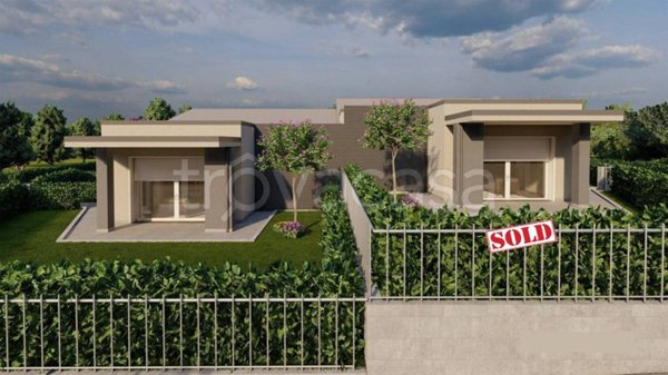 casa indipendente in vendita a Calvagese della Riviera in zona Carzago