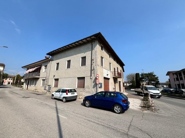 intera palazzina in vendita a Calvagese della Riviera