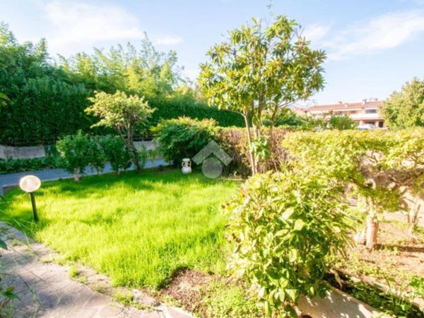 casa indipendente in vendita a Calvagese della Riviera