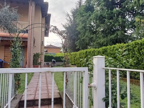 casa indipendente in vendita a Calvagese della Riviera