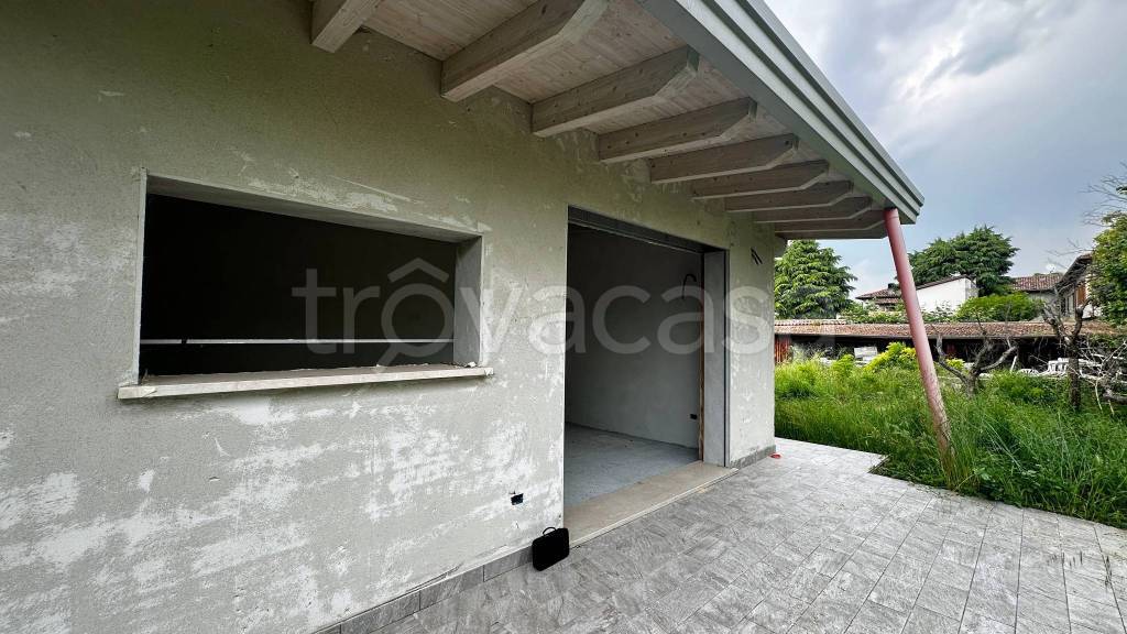 casa indipendente in vendita a Calvagese della Riviera in zona Carzago