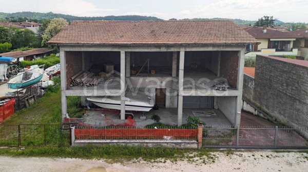 casa indipendente in vendita a Calvagese della Riviera in zona Carzago