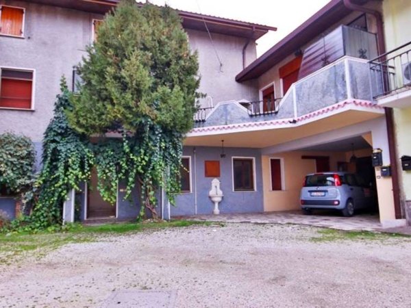 appartamento in vendita a Calvagese della Riviera in zona Carzago