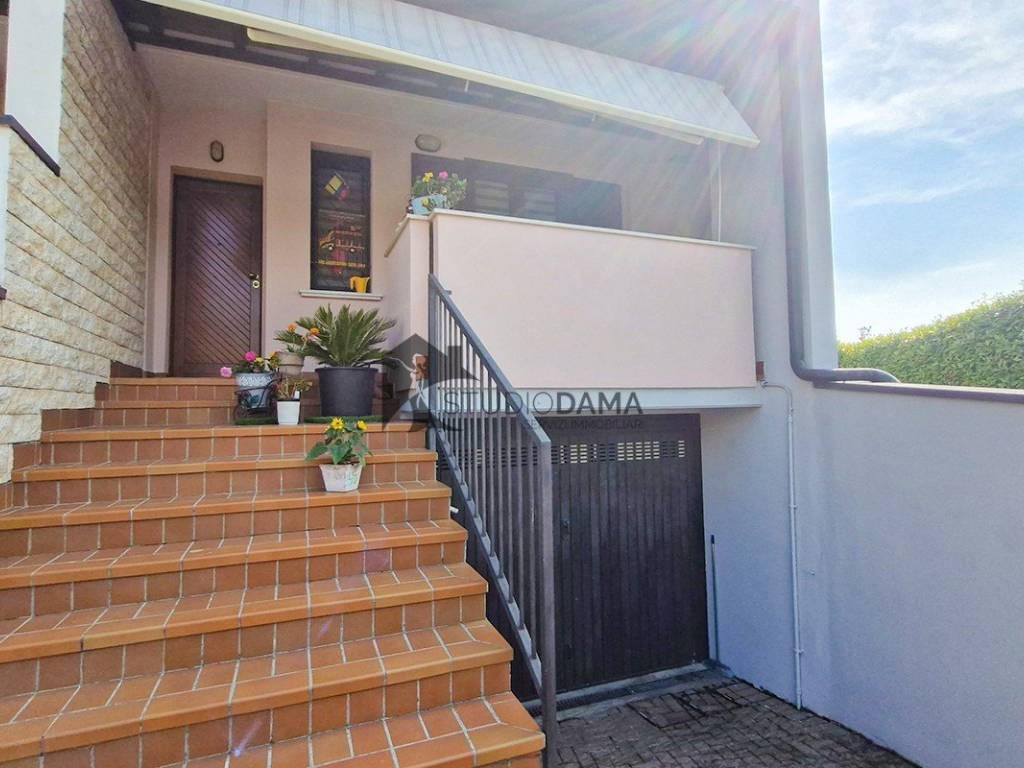 casa indipendente in vendita a Calvagese della Riviera in zona Mocasina