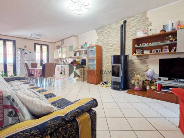 casa indipendente in vendita a Calvagese della Riviera in zona Mocasina