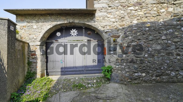 casa indipendente in vendita a Calvagese della Riviera