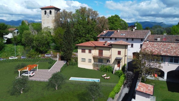 casa indipendente in vendita a Calvagese della Riviera