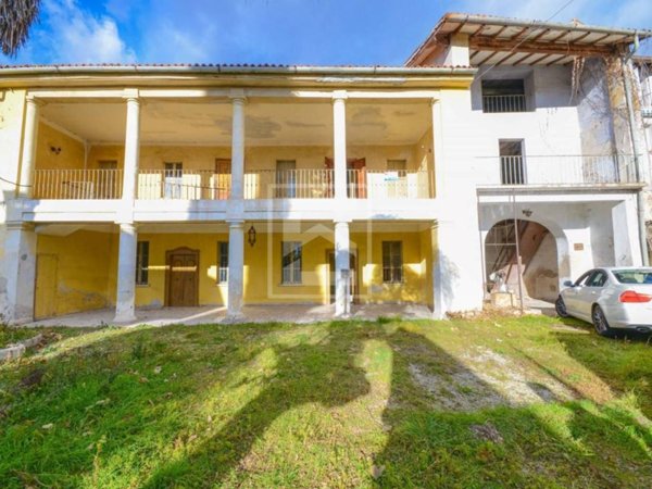 casa indipendente in vendita a Calvagese della Riviera