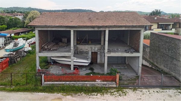 appartamento in vendita a Calvagese della Riviera in zona Carzago
