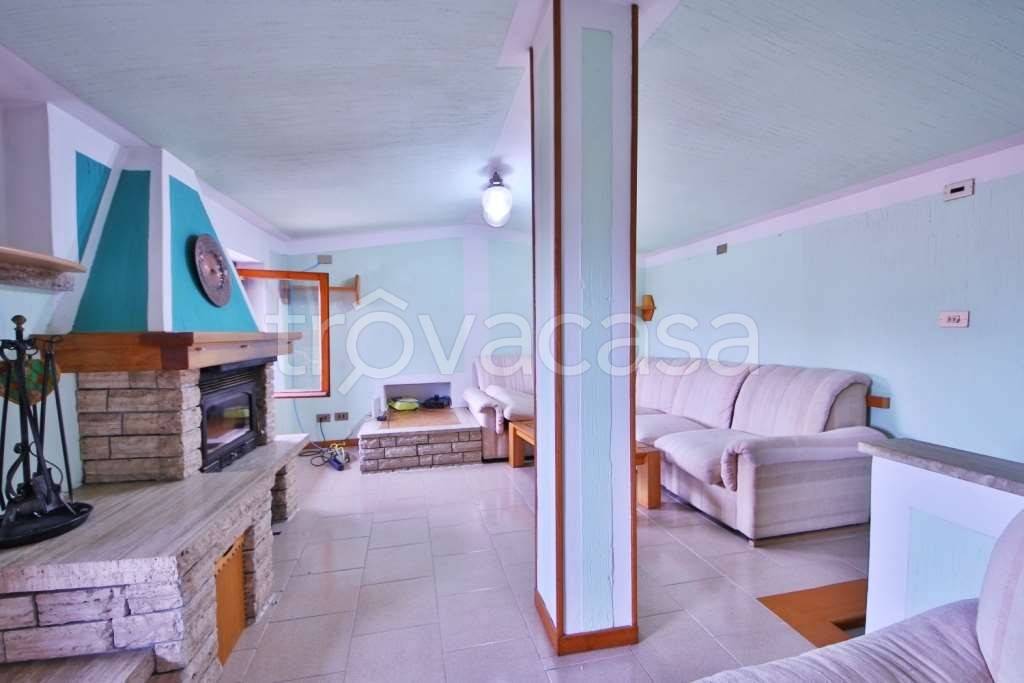 appartamento in vendita a Calvagese della Riviera in zona Carzago
